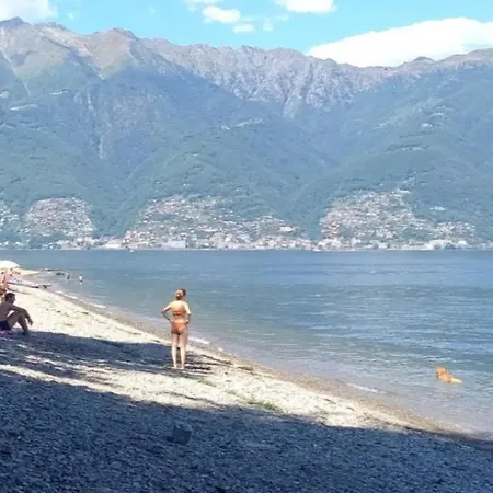 Casa Le Palme Vakantiehuis Pino Lago Maggiore