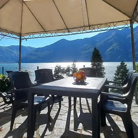 Casa Le Palme * Pino Lago Maggiore